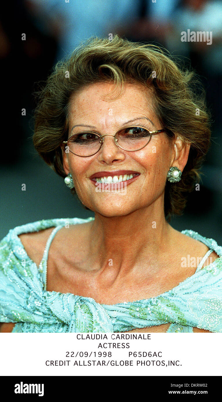 Claudia cardinale hi-res stock photography and images