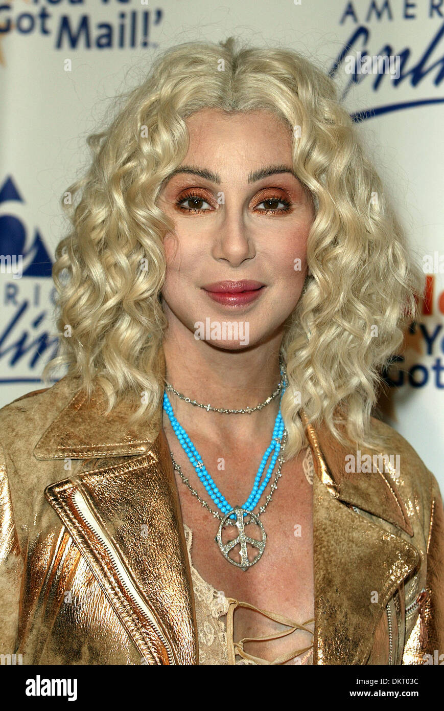 CHER.SINGER & ACTRESS.WOOD, LOS ANGELES, USA.THE HIGHLANDS HOLLYWOOD, HOLLY.14/05/2002.LA3734 Stock Photo