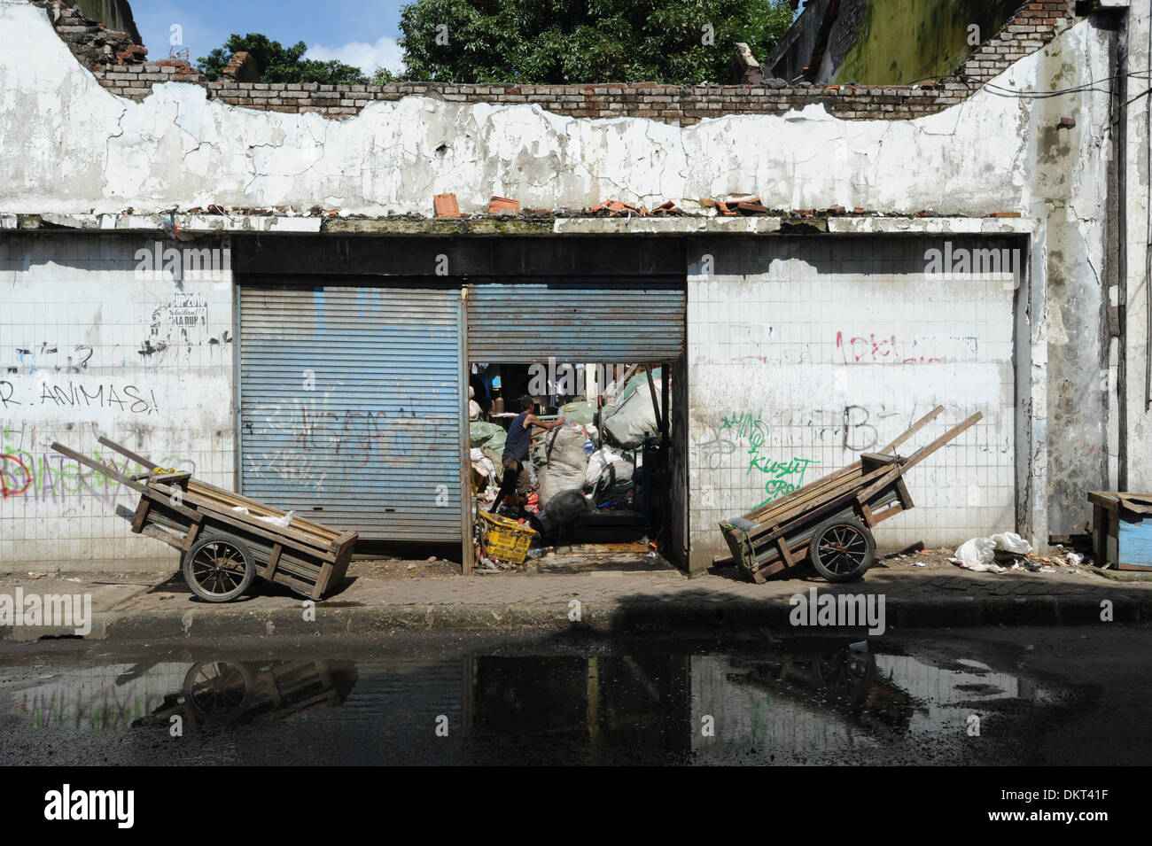 Asia, Indonesia, Java, Djakarta, Kota, scales, sheds, carts, mouldered, ruin, Stock Photo