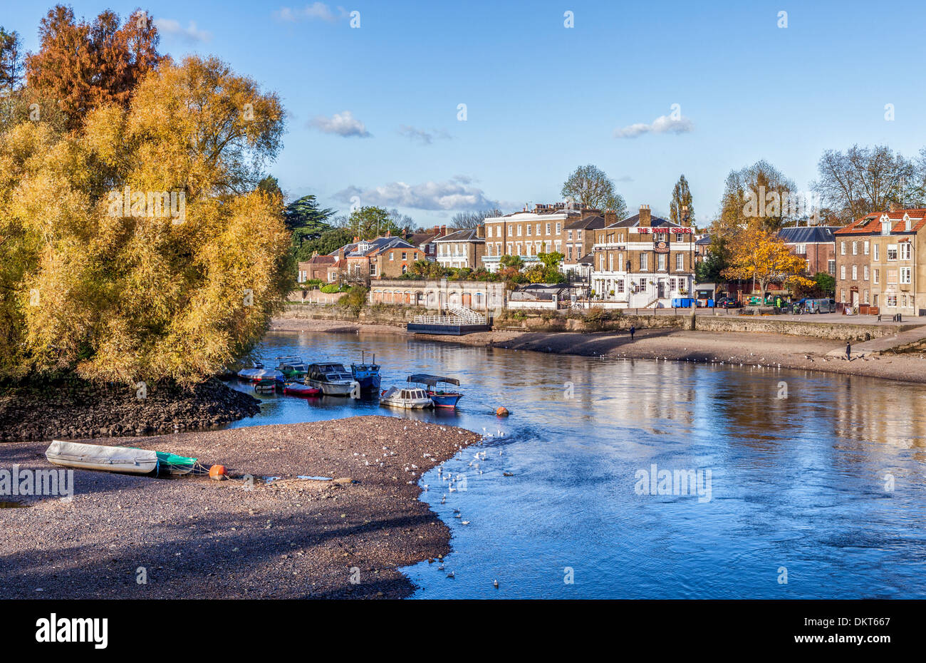 Annual draw off of water leaves Thames river very low with stranded