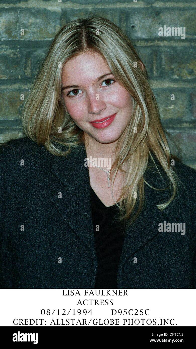 Lisa faulkner hi res stock photography and images Alamy