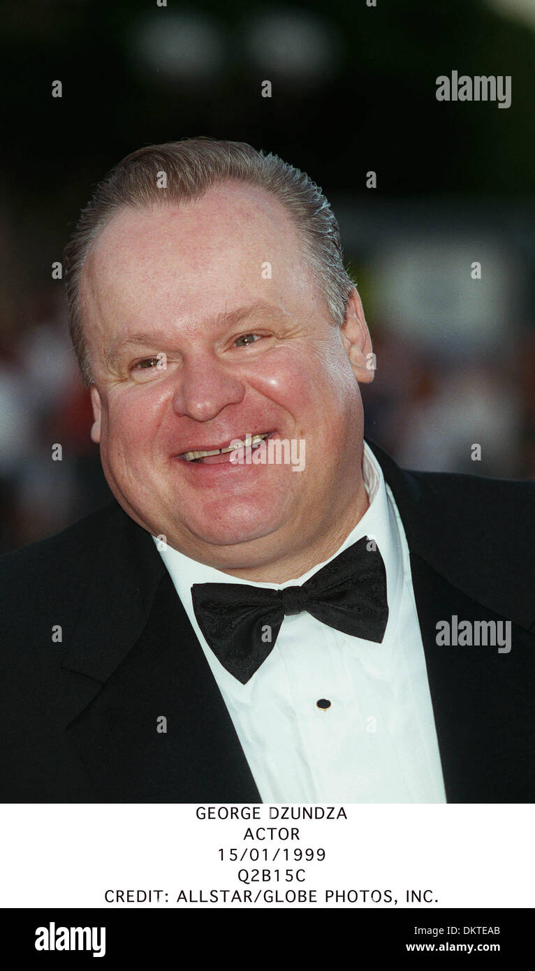 George dzundza hi-res stock photography and images - Alamy