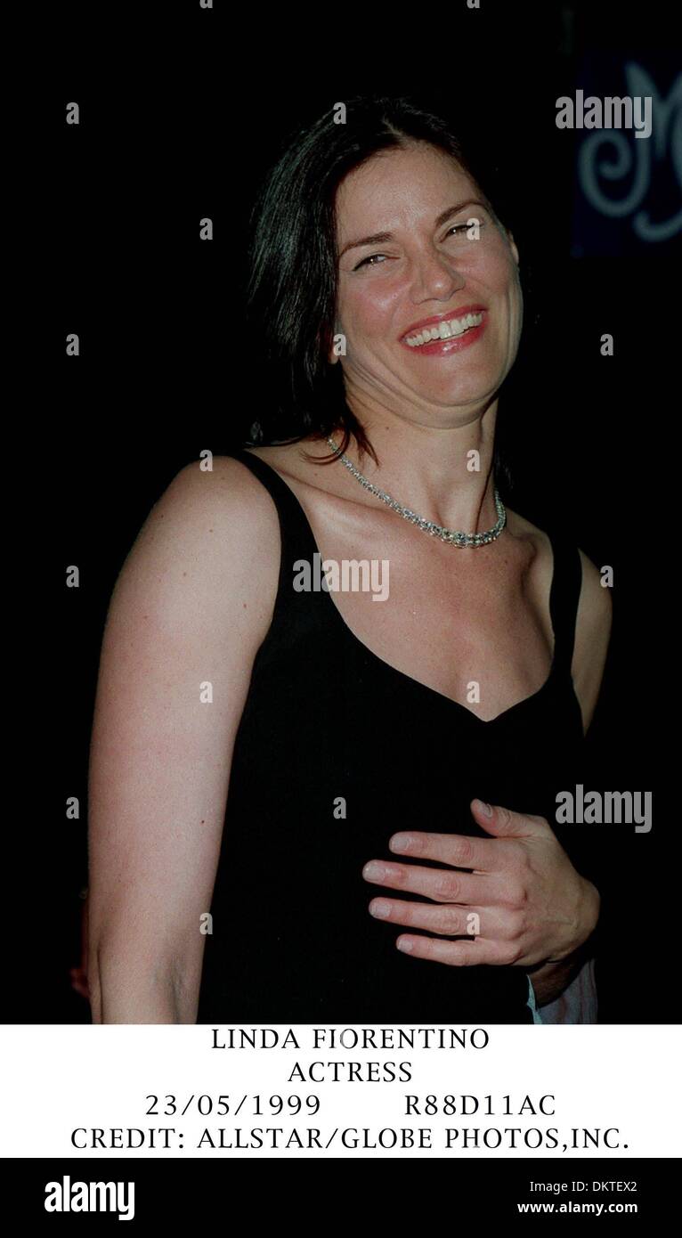 Linda fiorentino hi res stock photography and images Alamy