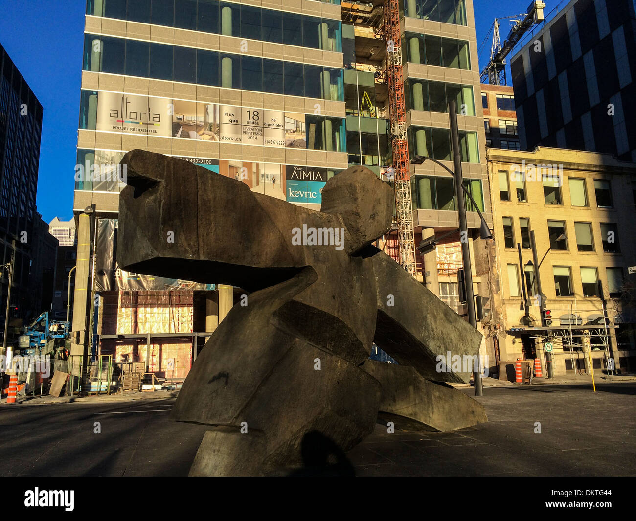 Montreal modern sculpture hires stock photography and images Alamy