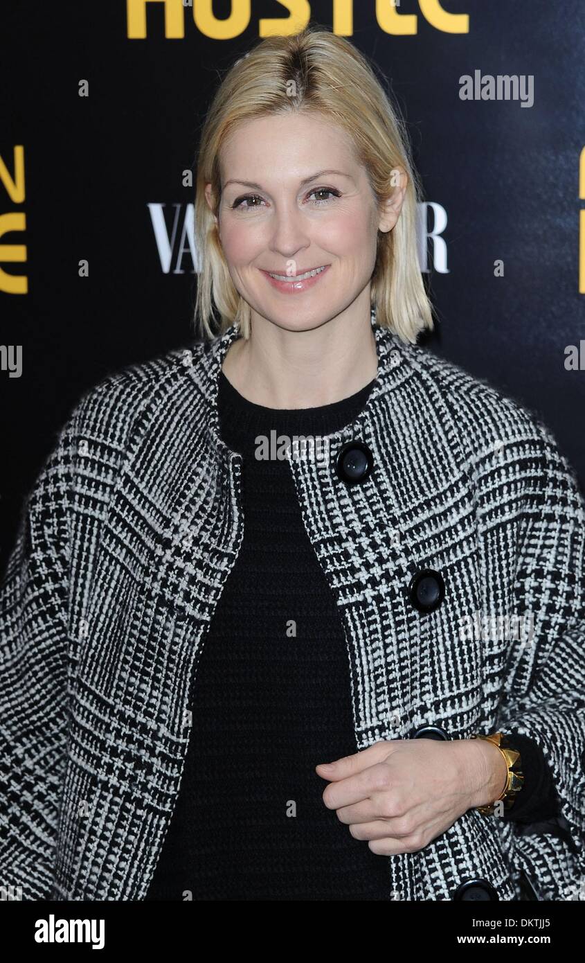 New York, NY, USA. 8th Dec, 2013. Kelly Rutherford at arrivals for ...