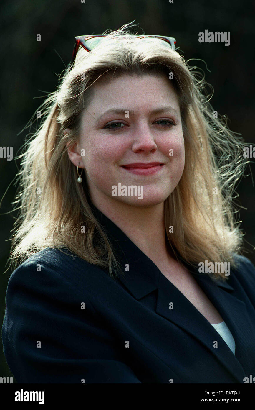 CAROLINE HARKER.ACTRESS.08/03/1994.C22B4 Stock Photo
