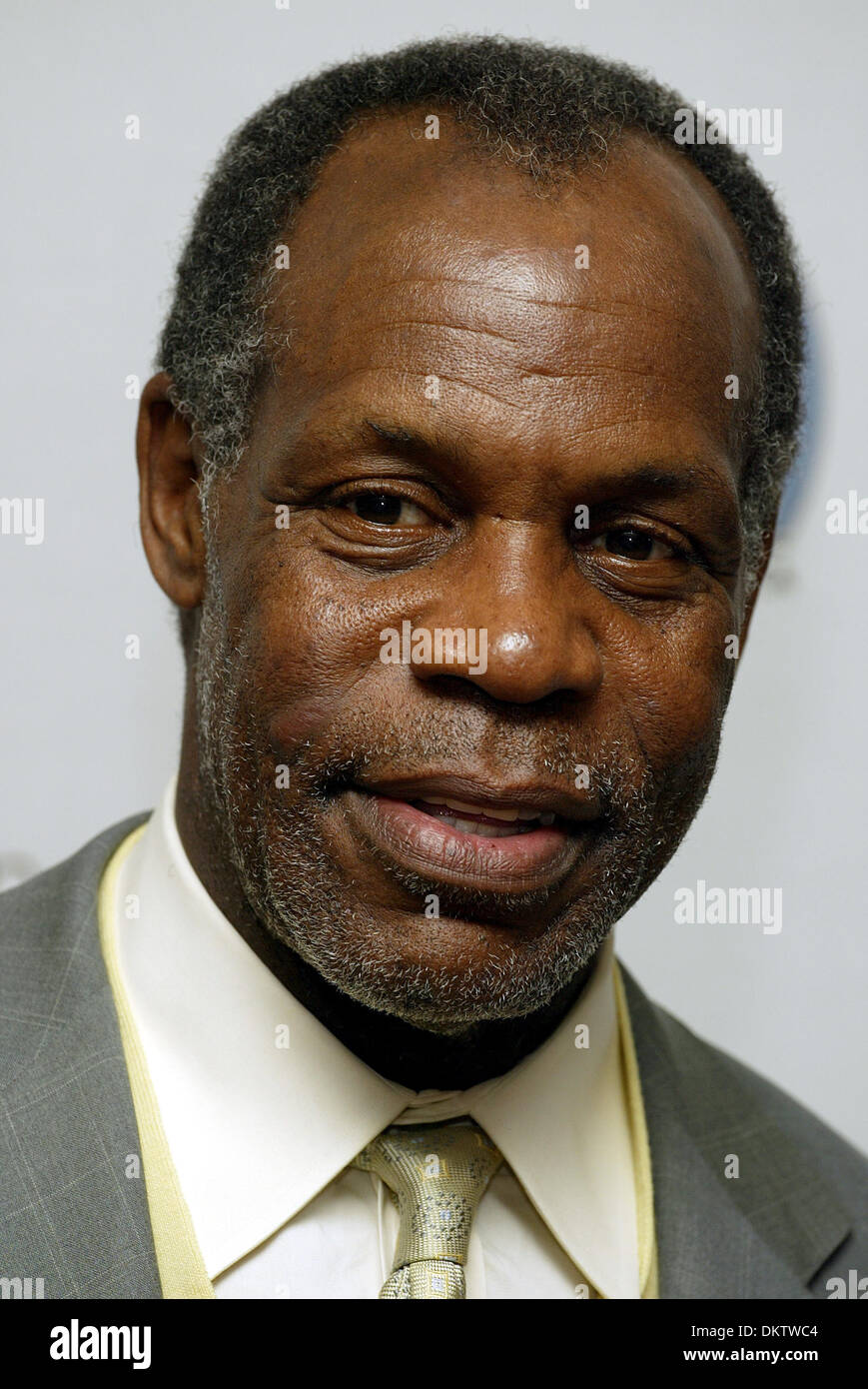 DANNY GLOVER.ACTOR. BEVERLY HILLS, USA.REGENT BEVERLY WILSHIRE HOTEL.28/10/2002.LAC10507. Stock Photo