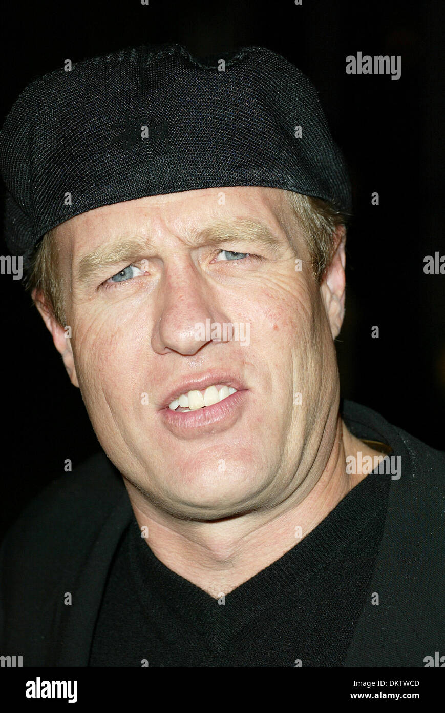 GREGG HENRY.ACTOR.ANGELES, USA.CINERAMA DOME, HOLLYWOOD, LOS.04/11/2002.LAC10592. Stock Photo