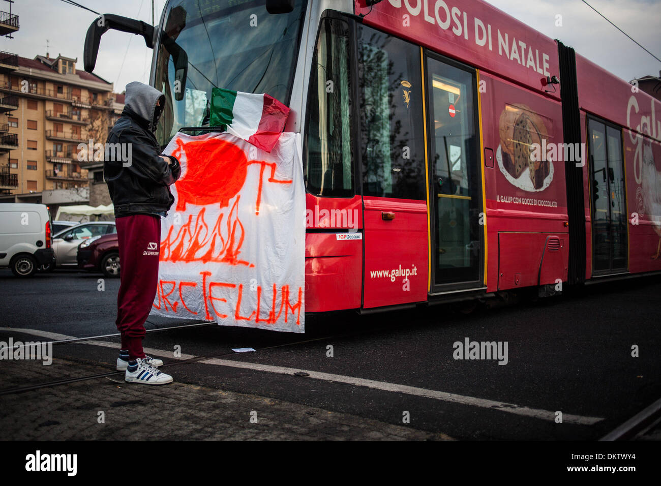 Turin Riots Turin, Italy. 9th Dec, 2013. Italy in rebellion. People protest in ...