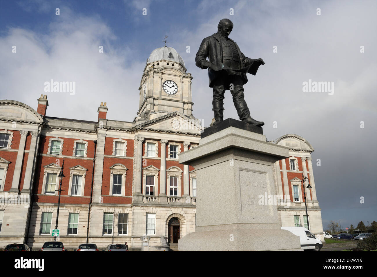 Barry Docks Offices with Statue of David Davies the founder of Barry Docks. Vale of Glamorgan Council, Wales UK Stock Photo