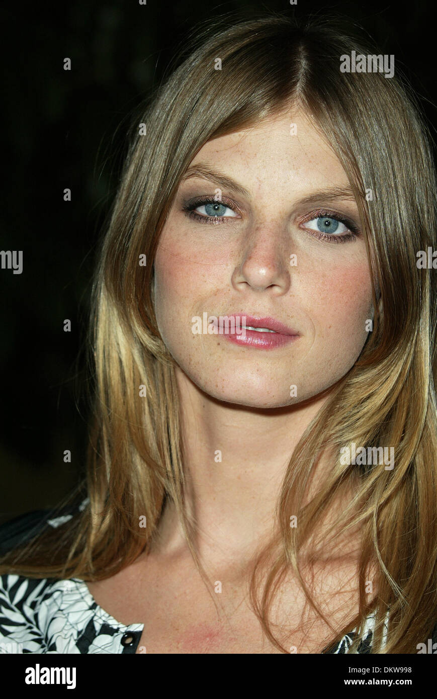NOVA　sep2001 Angela　Lindval Angela Lindvall for the 2005 Victoria' s Secret Fashion Show