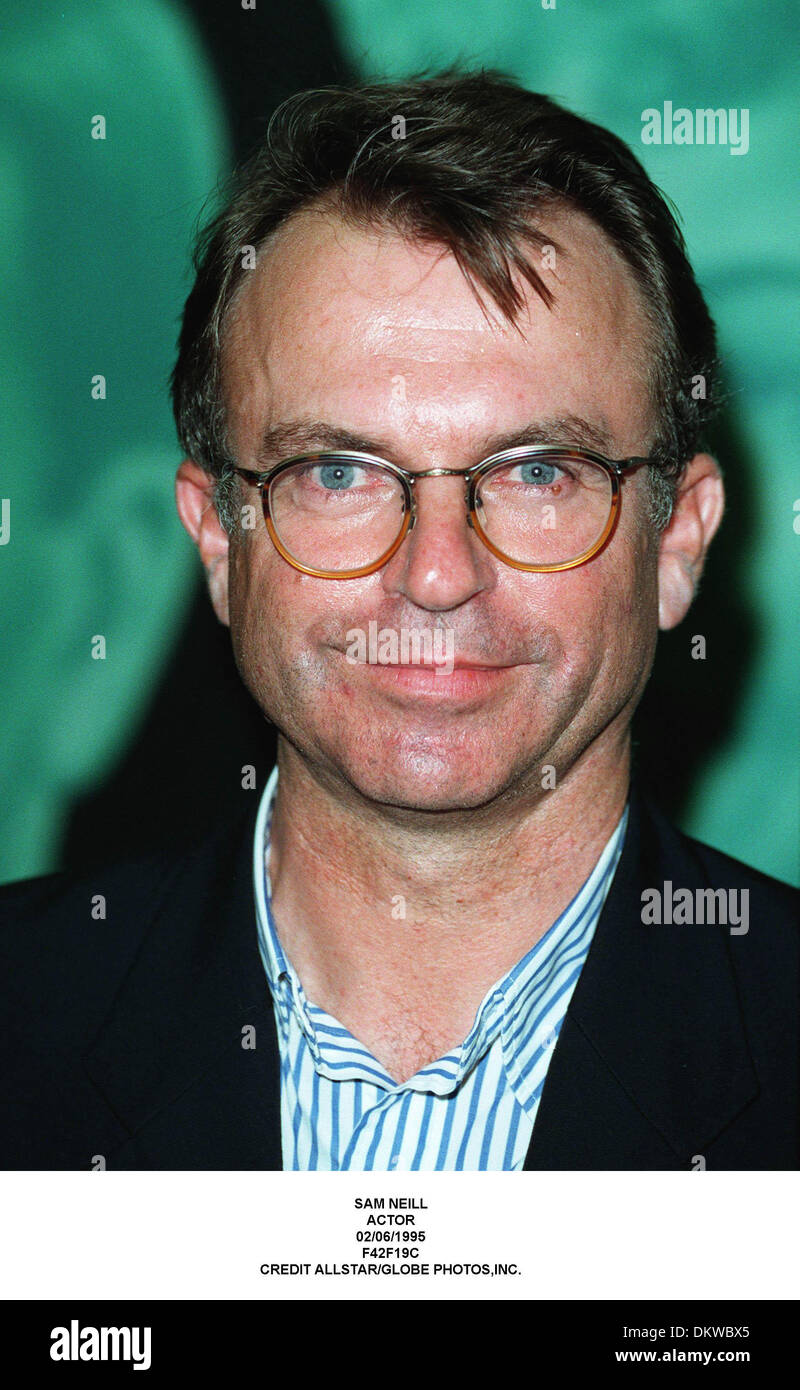 Sam neill actor hi-res stock photography and images - Alamy