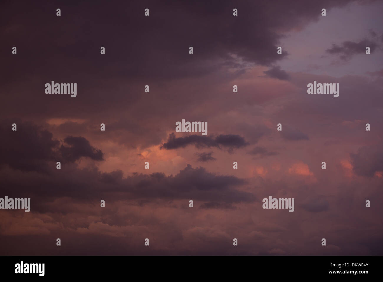 Cloudy sky sunset hi-res stock photography and images - Alamy