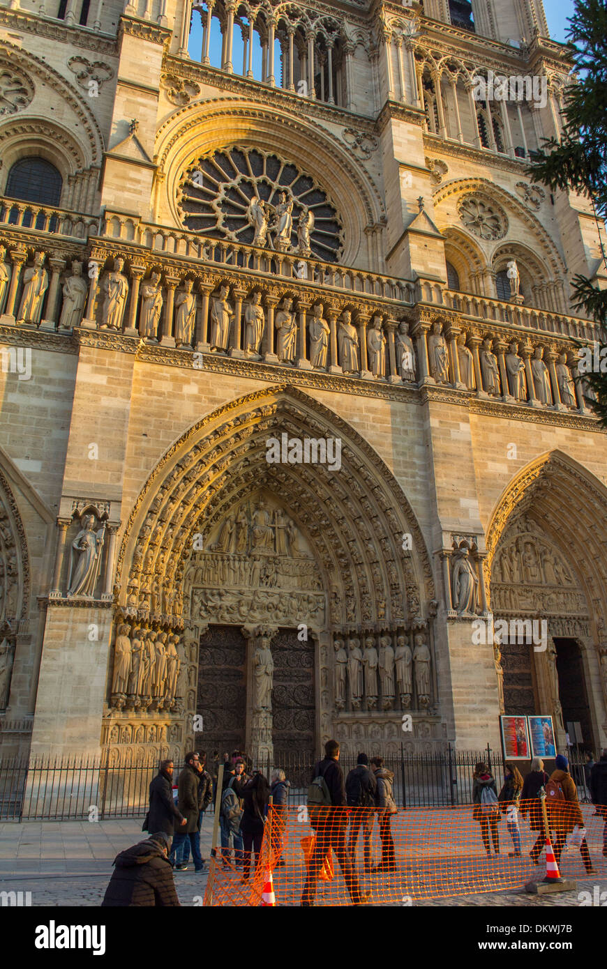 Paris, France, Tourists Outside French Monuments, Cathedral, Notre Dame, middle ages religion, French Catholic Church Stock Photo