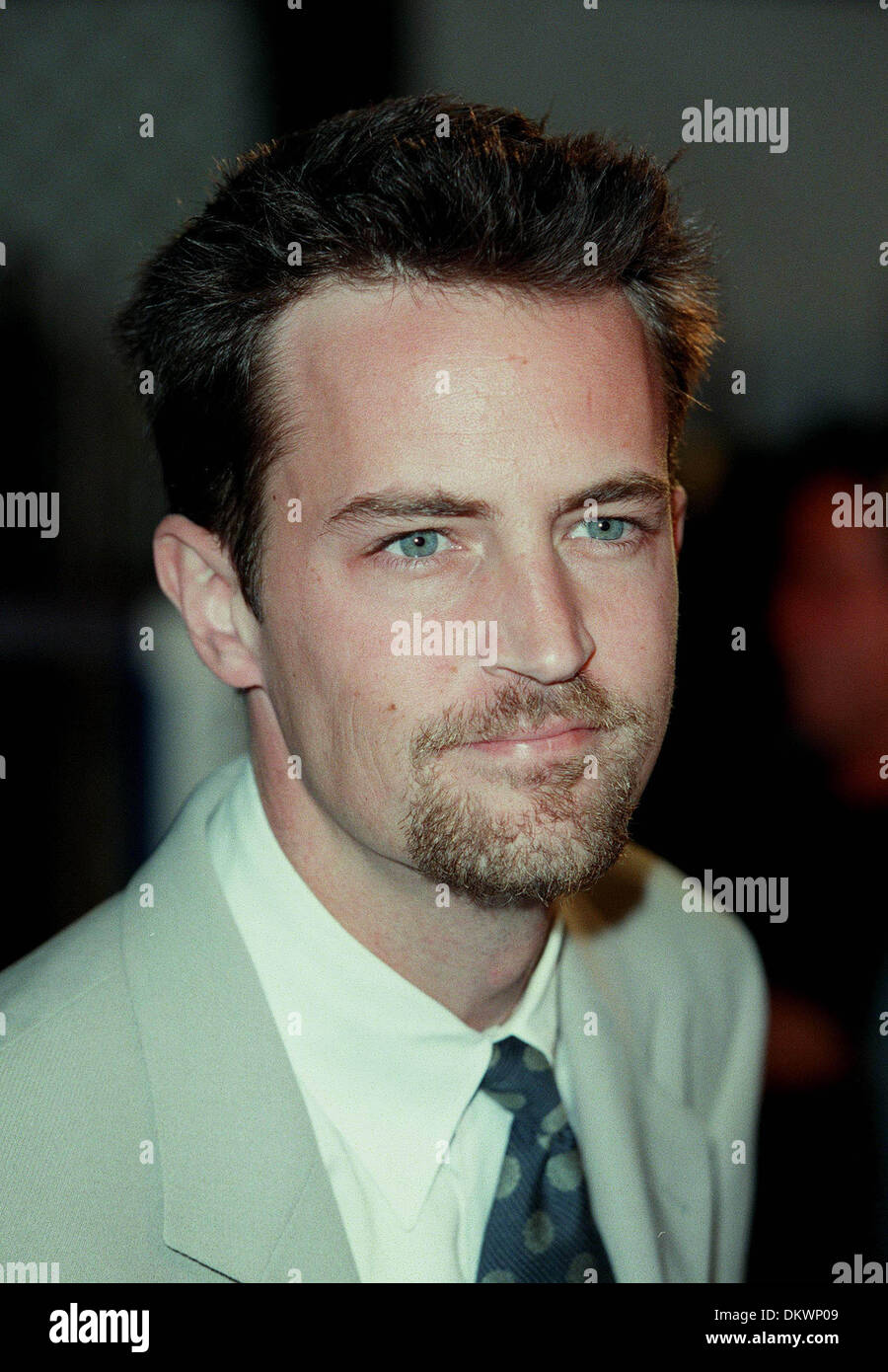 Matthew perry 1997 hi-res stock photography and images - Alamy