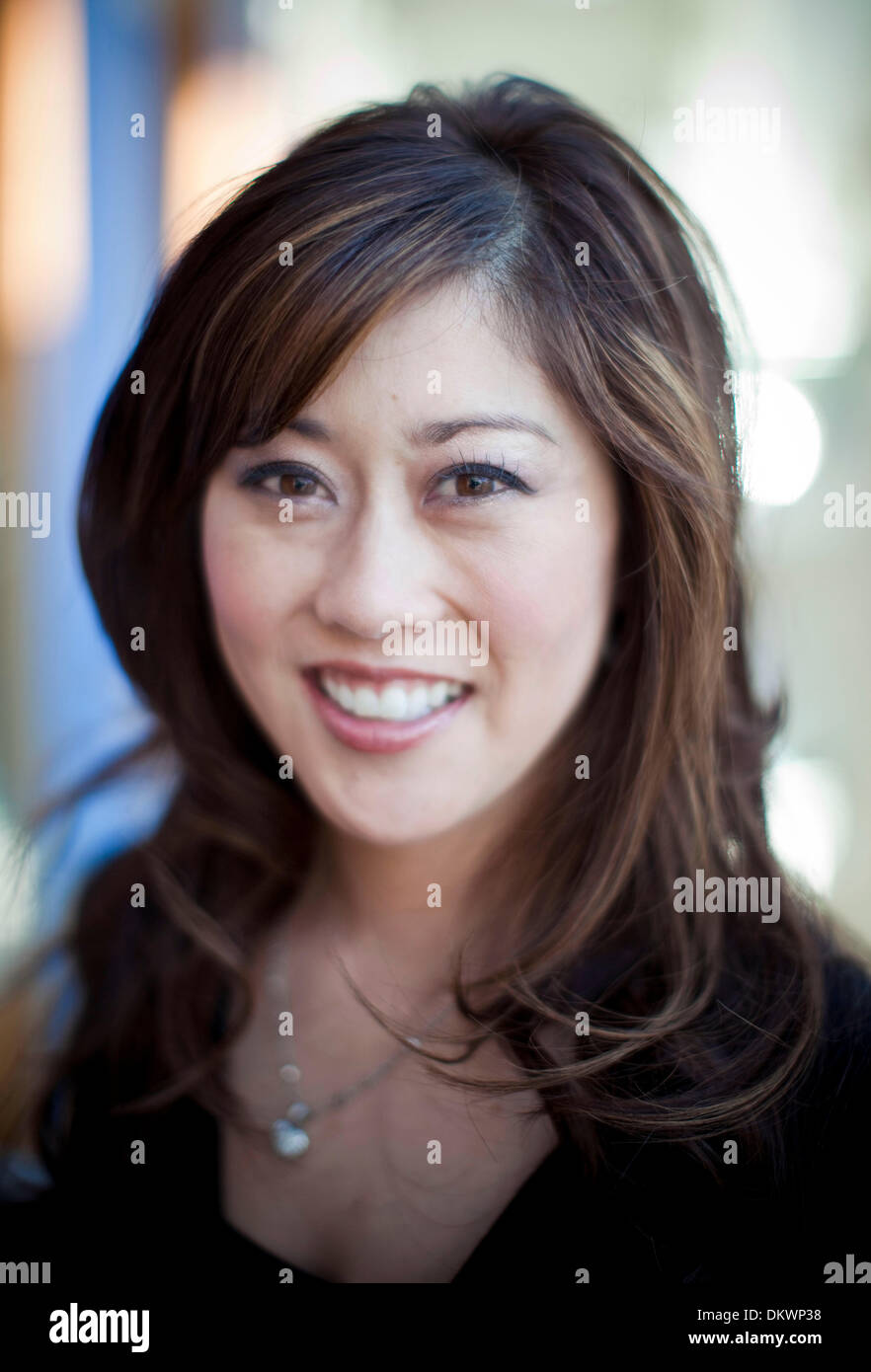 Kristi yamaguchi medal hi-res stock photography and images - Alamy