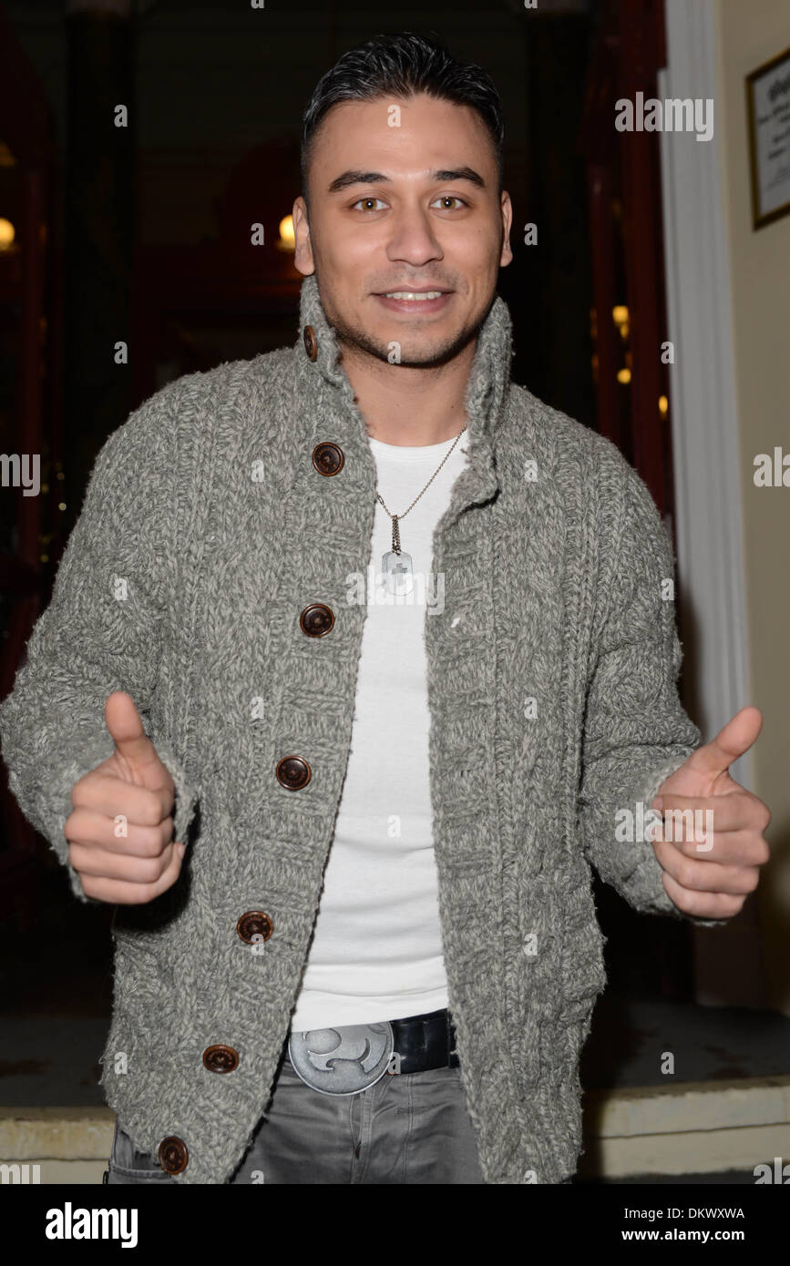 Ricky Norwood attends the ‘Aladdin’ celebrity press night at New