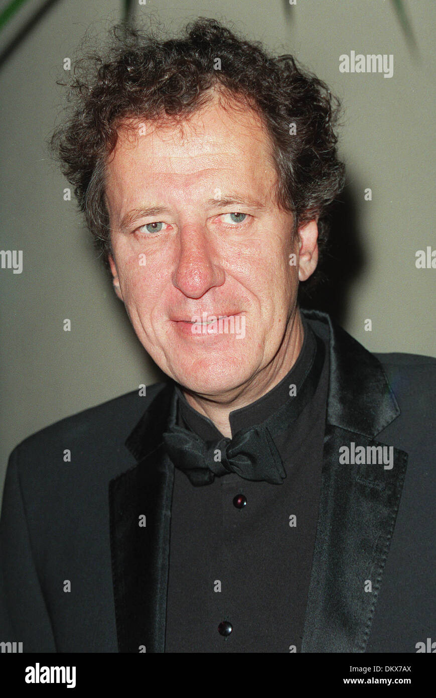 GEOFFREY RUSH.ACTOR.BEVERLY HILLS, LA, USA.04/03/2001.BF86A6AC Stock