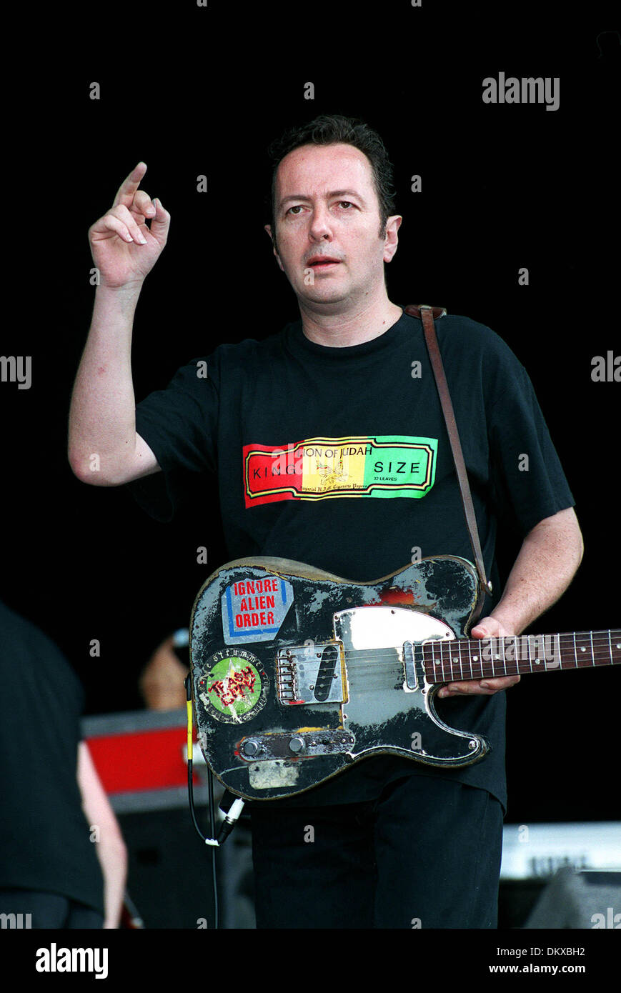 JOE STRUMMER.SINGER & GUITARIST EX CLASH.11/07/1999.S59G16AC. Stock Photo