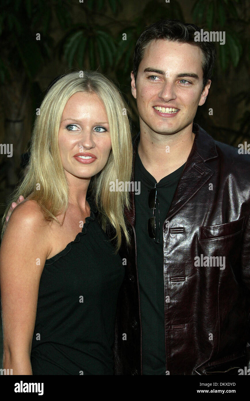 Kerr smith harmoni everett actors couple os hi-res stock photography