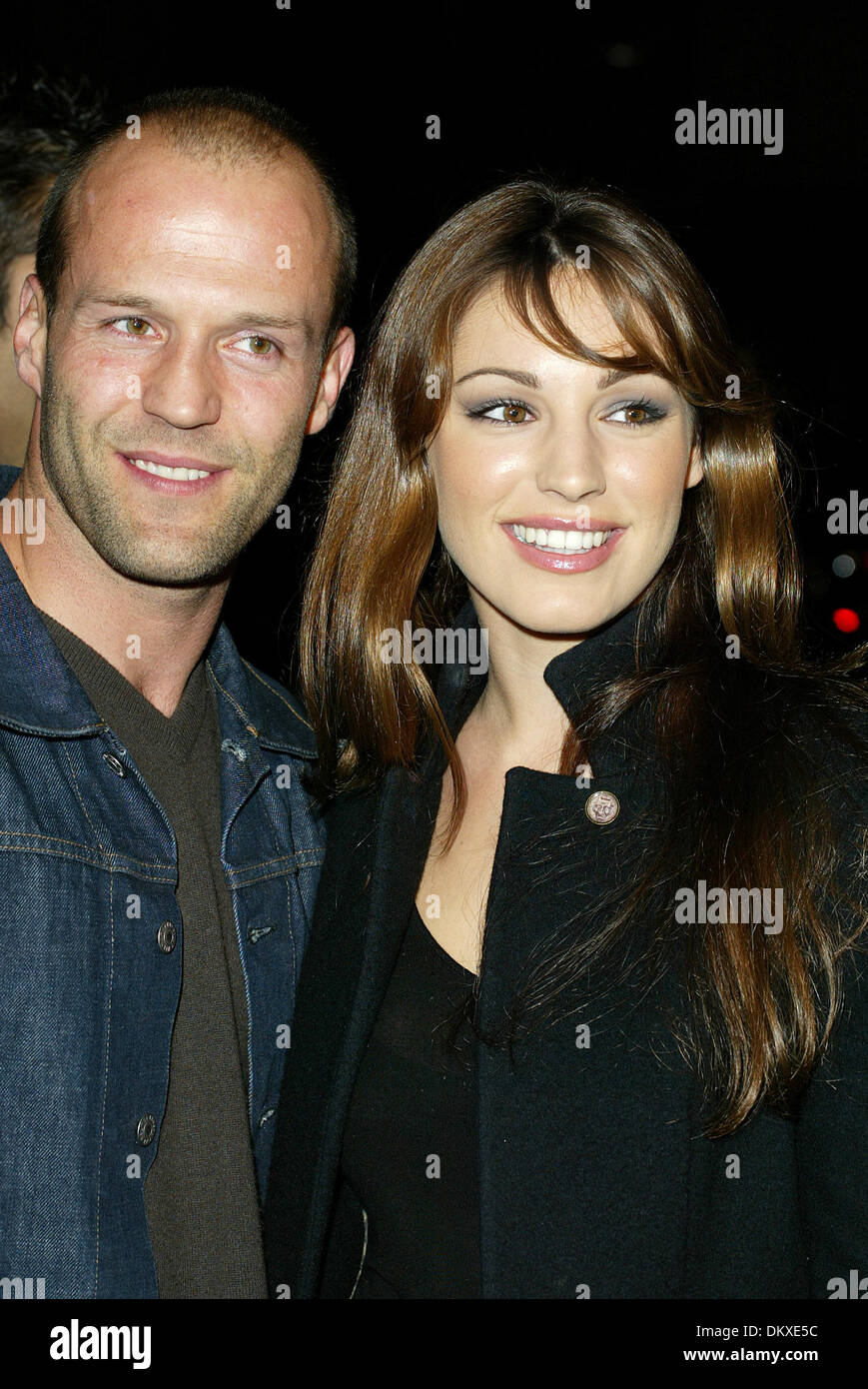 JASON STATHAM & KELLY BROOK.ACTOR & MODEL BEVERLY HILLS, LOS ANGELES,.ACADEMY OF MOTION PICTURE ARTS.16/10/2002.LAC10064. Stock Photo