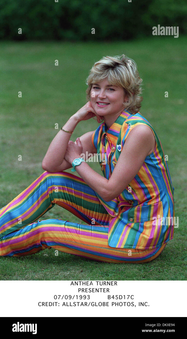 ANTHEA TURNER.PRESENTER.07/09/1993.B45D17C. Stock Photo