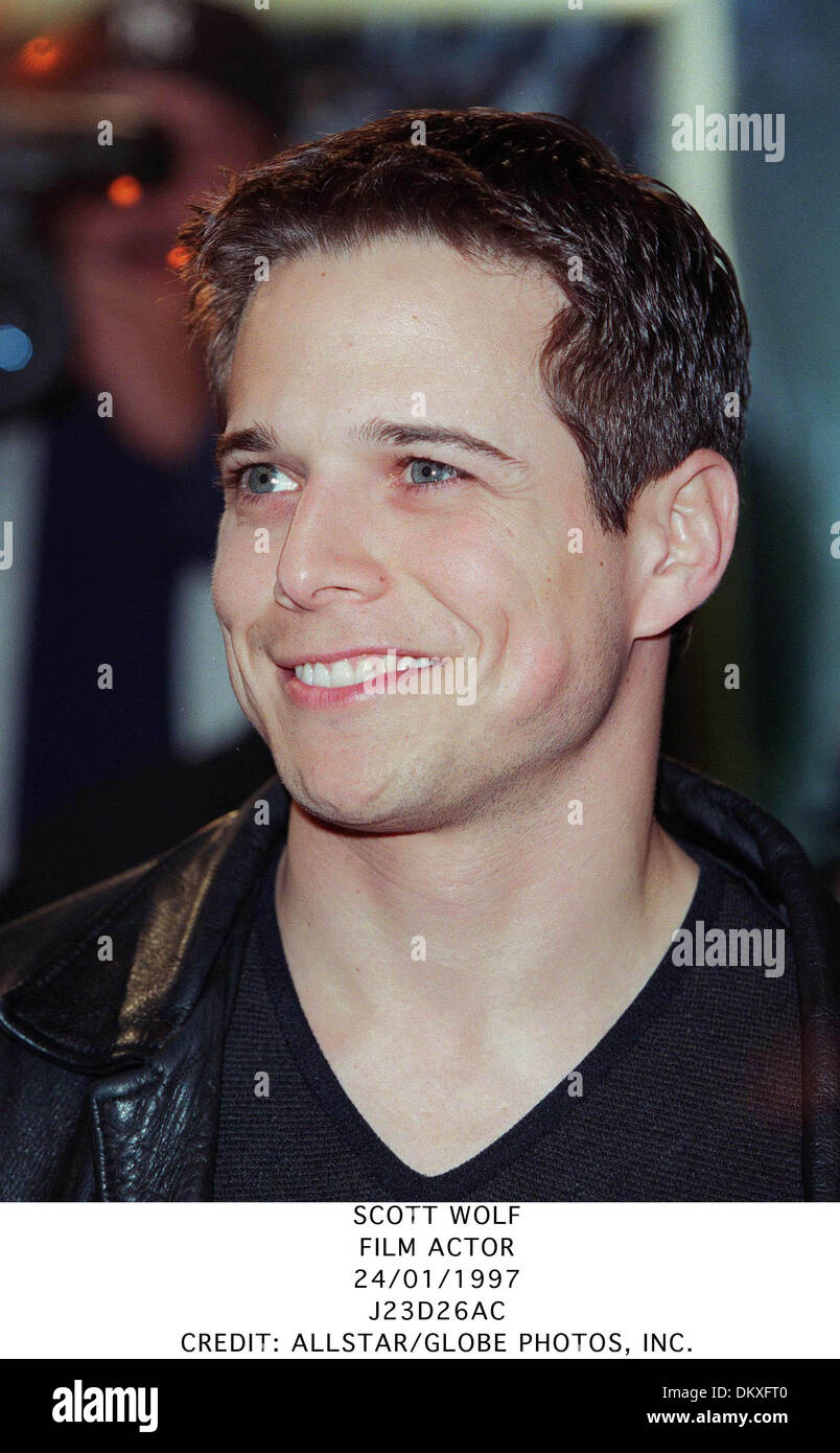 Scott wolf hi-res stock photography and images - Alamy