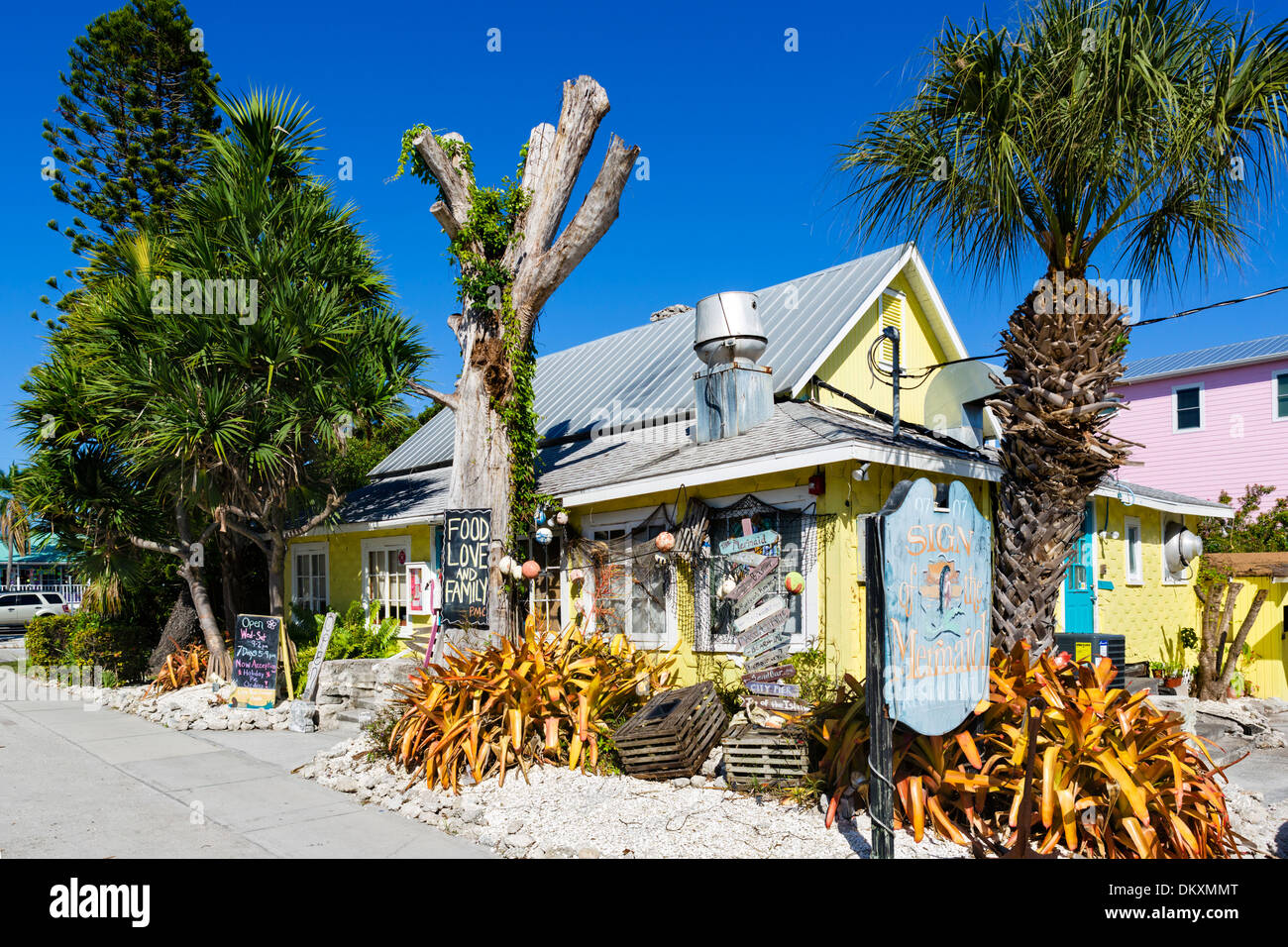 Sign of the Mermaid Restaurant on Gulf Drive in Anna Maria, Anna Maria Island, Manatee County, Gulf Coast, Florida, USA Stock Photo