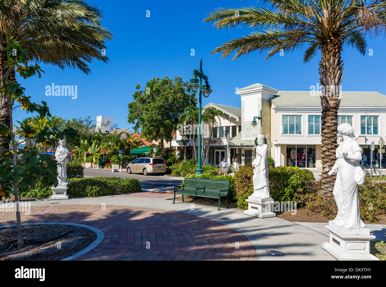 St Armand's Circle, St Armand's Key, Sarasota, Gulf Coast, Florida, USA Stock Photo