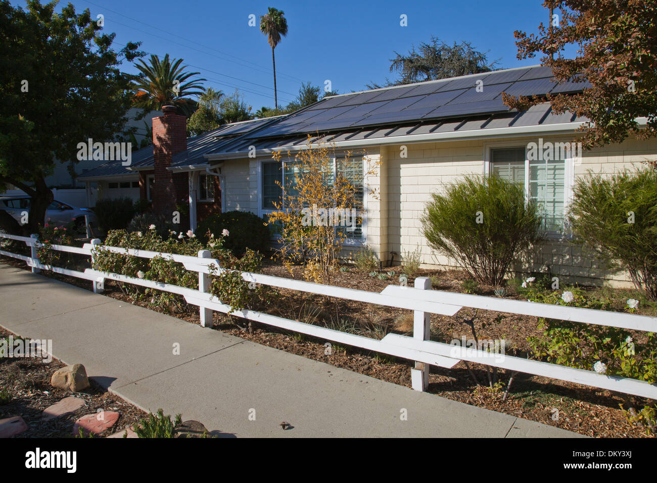 Green home that is off the grid. Solar power and a rainwater harvesting ...