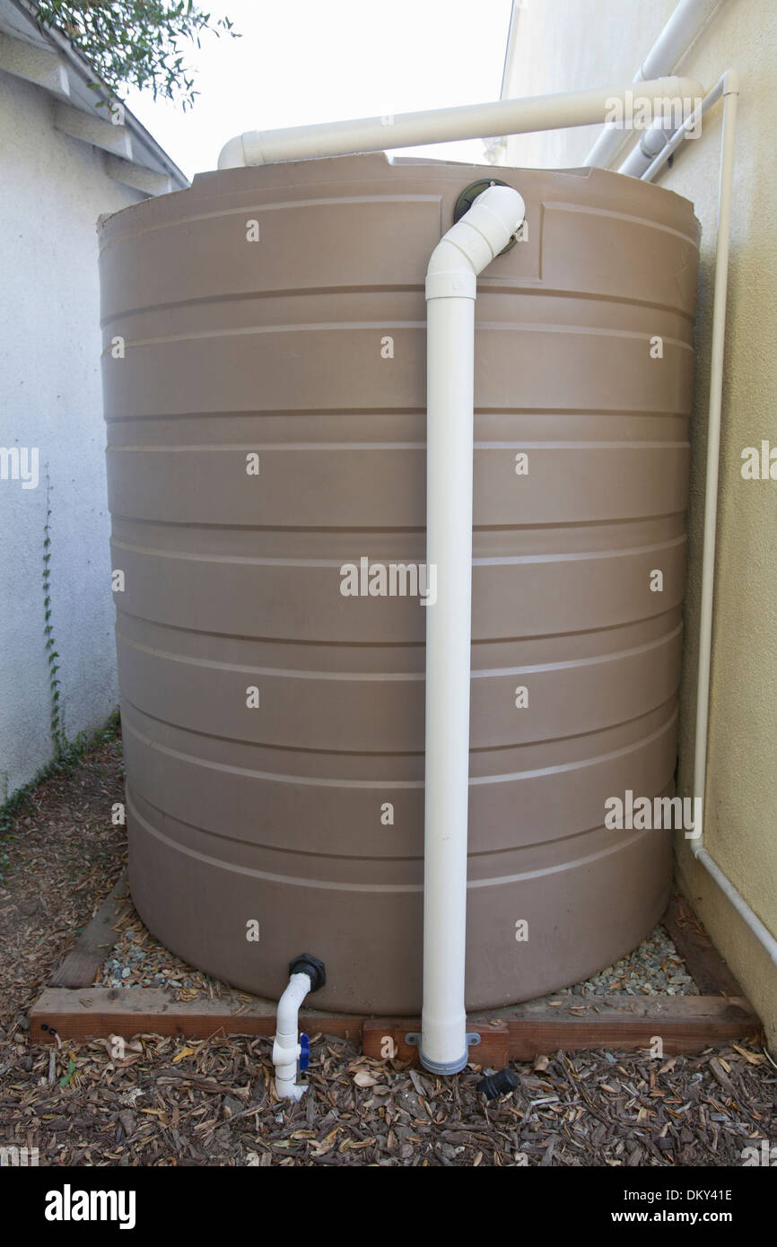 Rainwater harvesting hires stock photography and images Alamy
