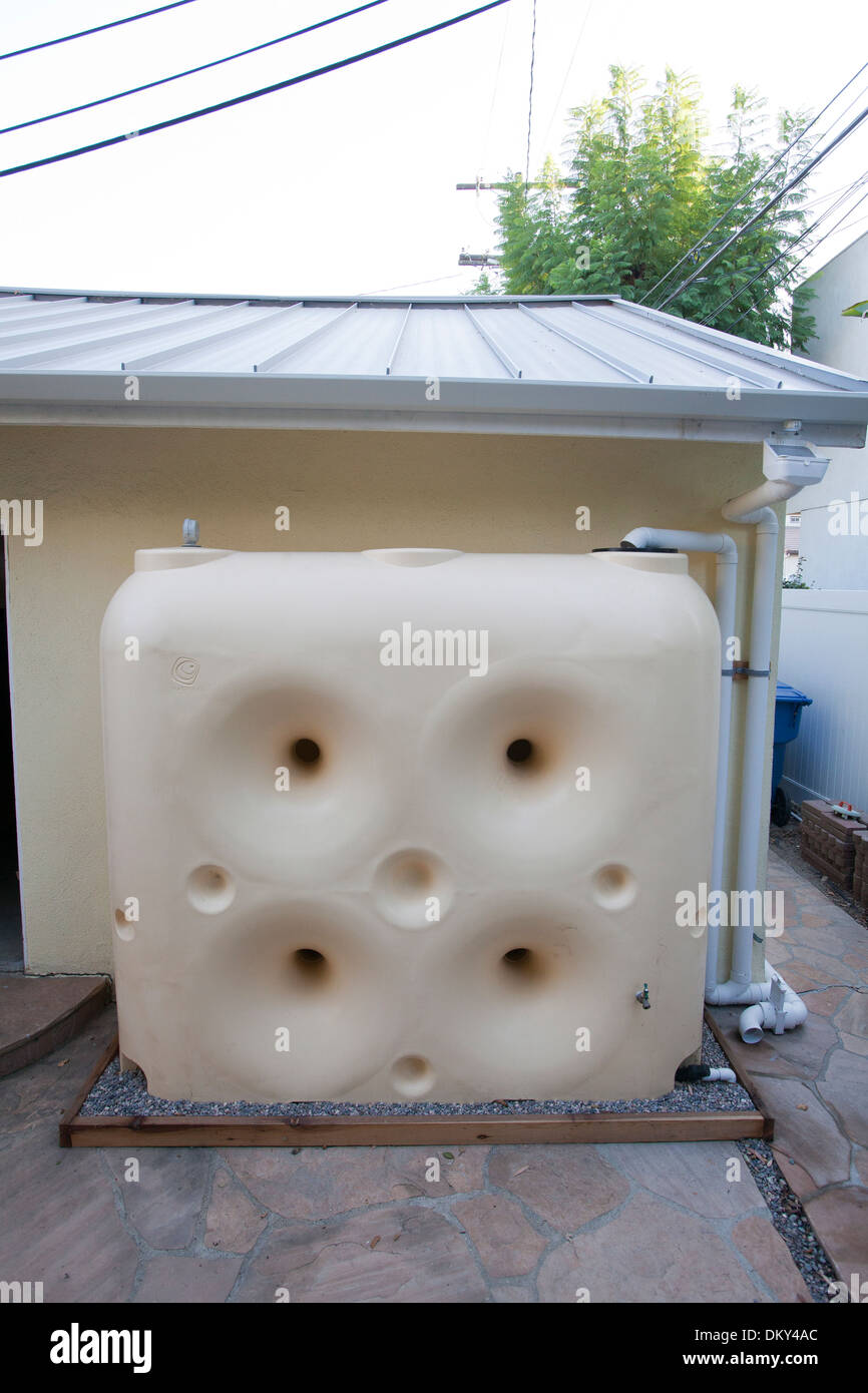 Rooftop rainwater harvesting hires stock photography and images Alamy