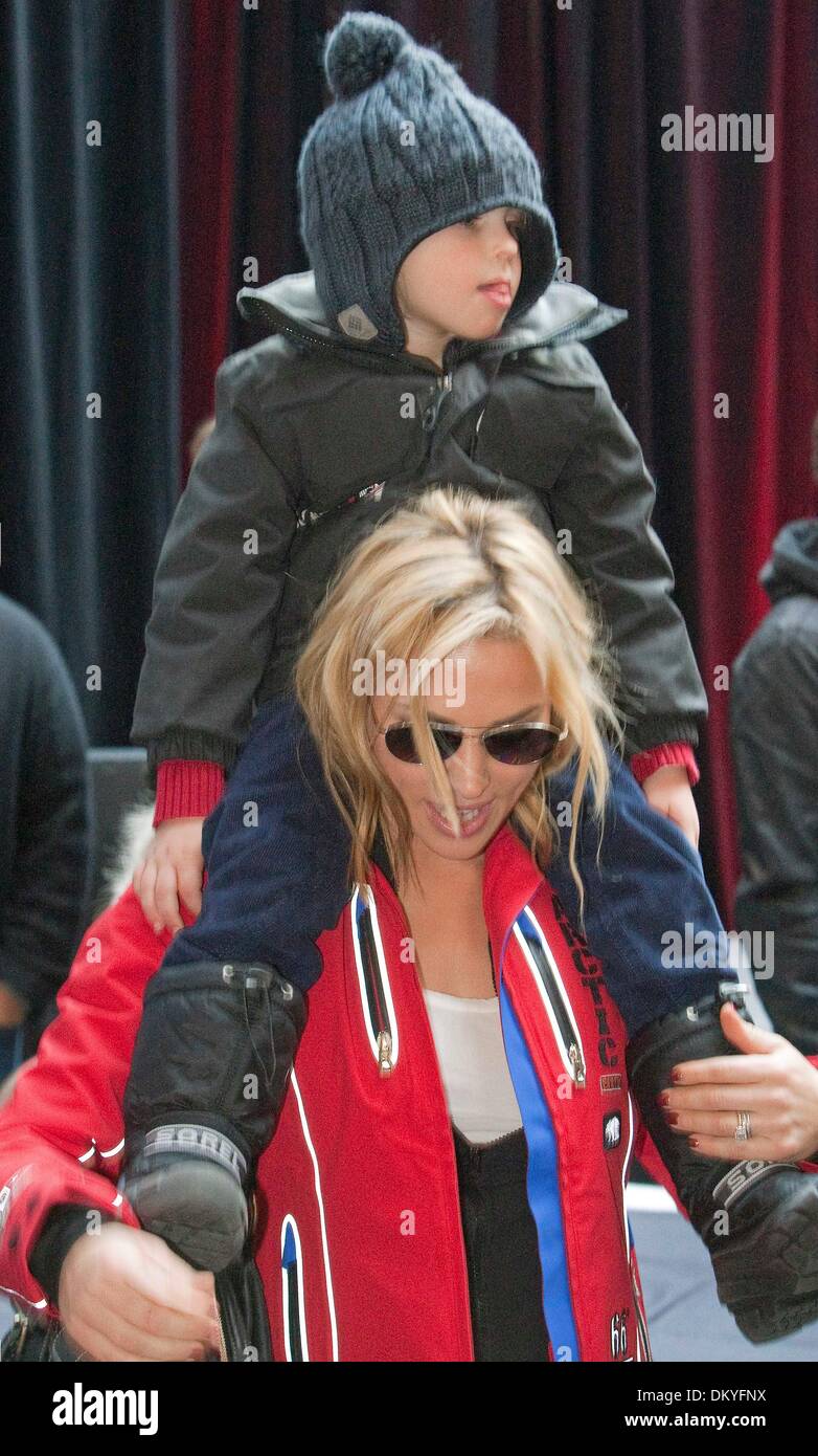 Naomi lowde priestley hi-res stock photography and images - Alamy