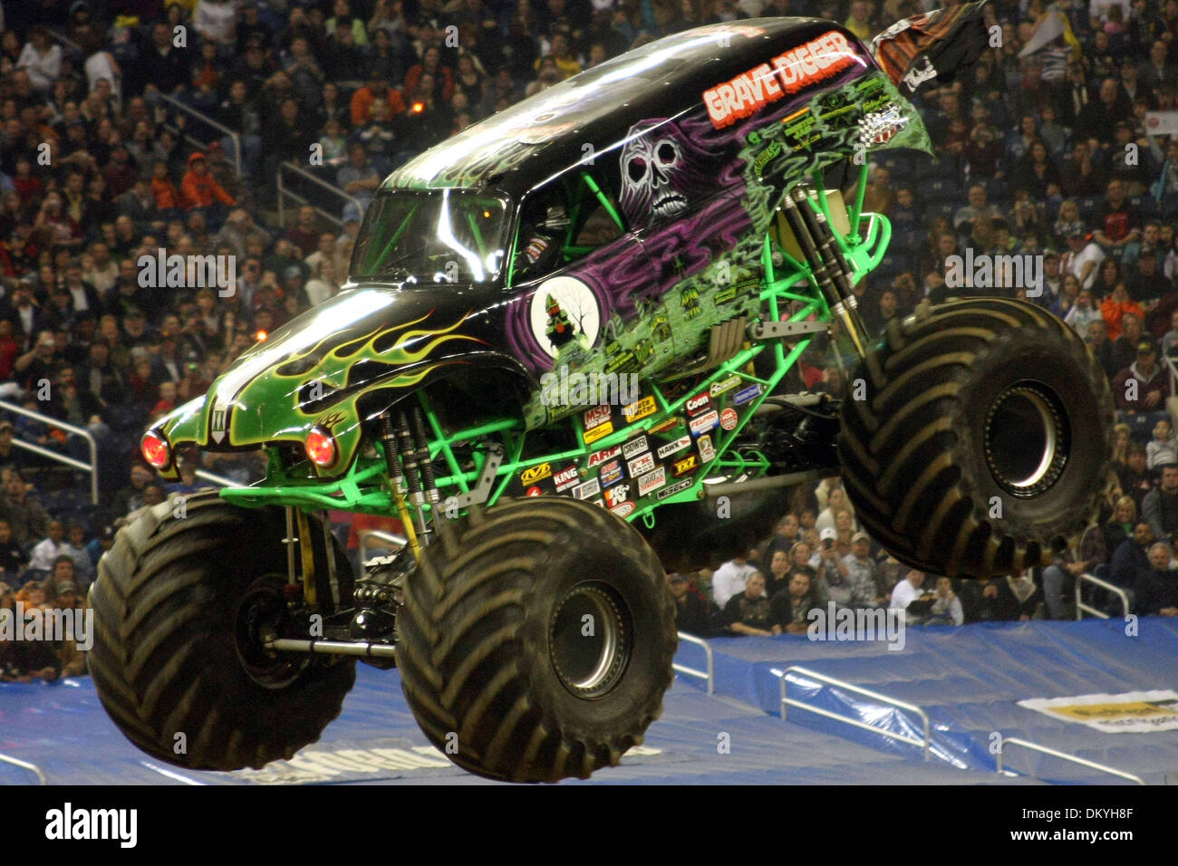 Jan. 16, 2010 - Detroit, Michigan, U.S - 16 January 2010: Grave Digger  comes down nose first. Monster
