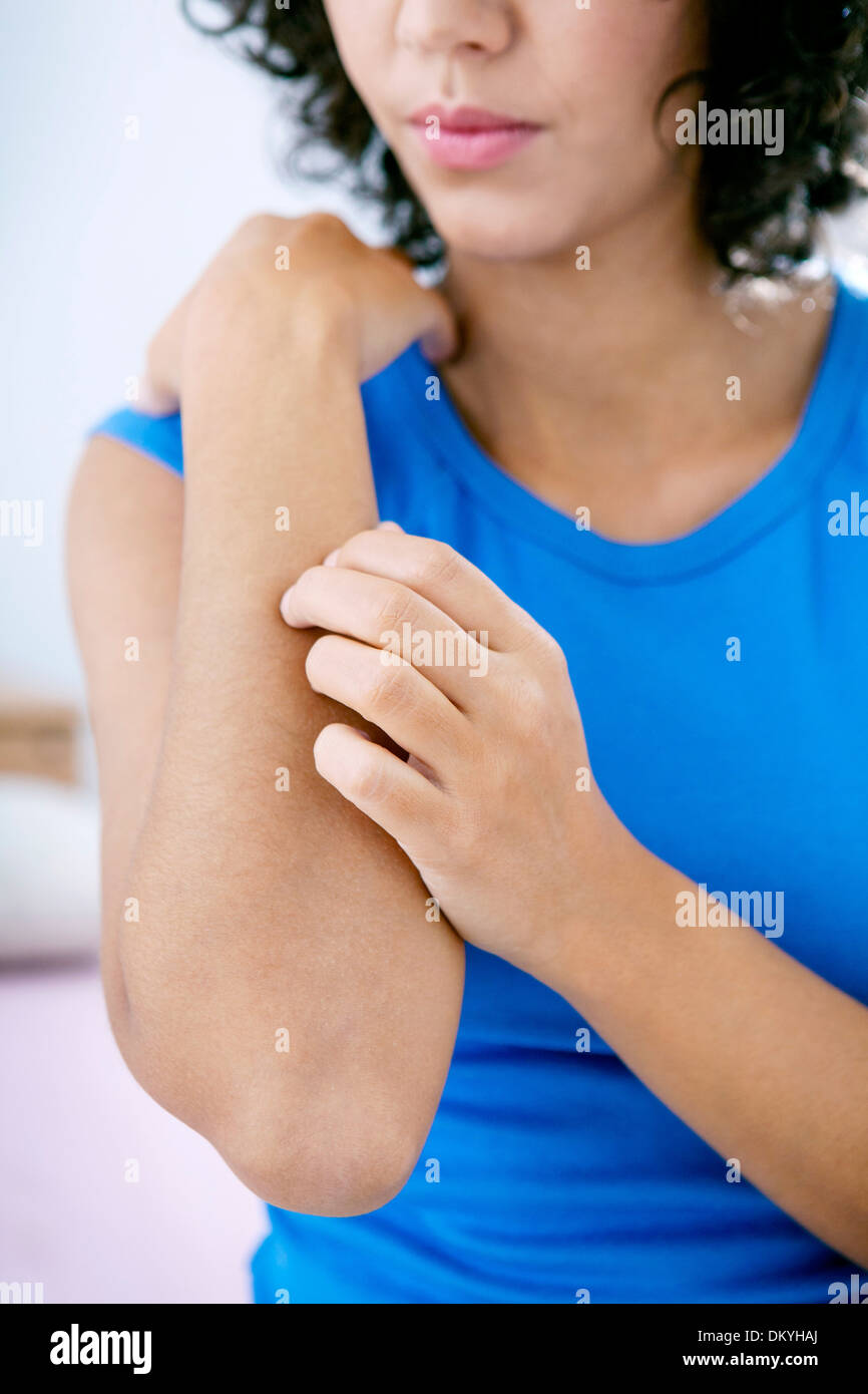Itching skin arm hires stock photography and images Alamy