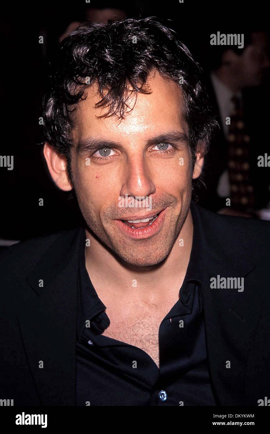 July 29, 1998 - K12942AR.HUGO BOSS SPRING / SUMMER 1999 COLLECTION, NEW  YORK CITY .07/29/1998. ANDREA RENAULT/ 1998.BEN  STILLER.BENSTILLER040316(Credit Image: © Globe Photos/ZUMAPRESS.com Stock  Photo - Alamy