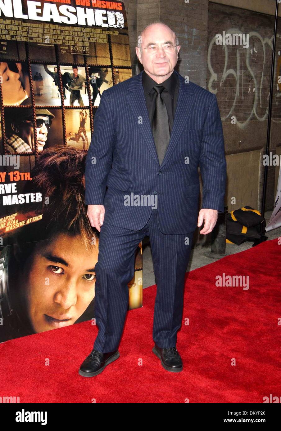 Sept. 25, 2001 - K43051AR.SPECIAL SCREENING OF 'UNLEASHED' AT LOEWS THEATRE , NEW YORK CITY  05-05-2005. ANDREA RENAULT-   BOB HOSKINS(Credit Image: © Globe Photos/ZUMAPRESS.com) Stock Photo