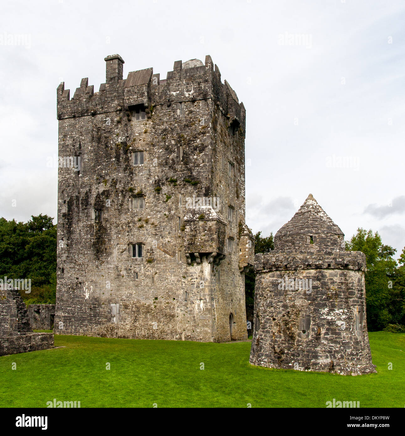 Aughnanure Castle - Norman Tower House Oughterard Galway Ireland Stock Photo
