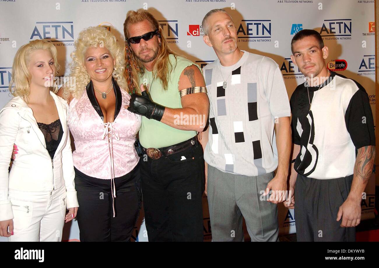 Sept. 11, 2001 - K42818AR.A & E TELEVISION NETWORK'S UPFRONT EVENT. .THE  RINK AT ROCKEFELLER PLAZA, NEW YORK CITY..04-21-2005. ANDREA RENAULT-  2005.BETH AND DUANE '' DOG '' CHAPMAN , TIM CHAPMAN AND