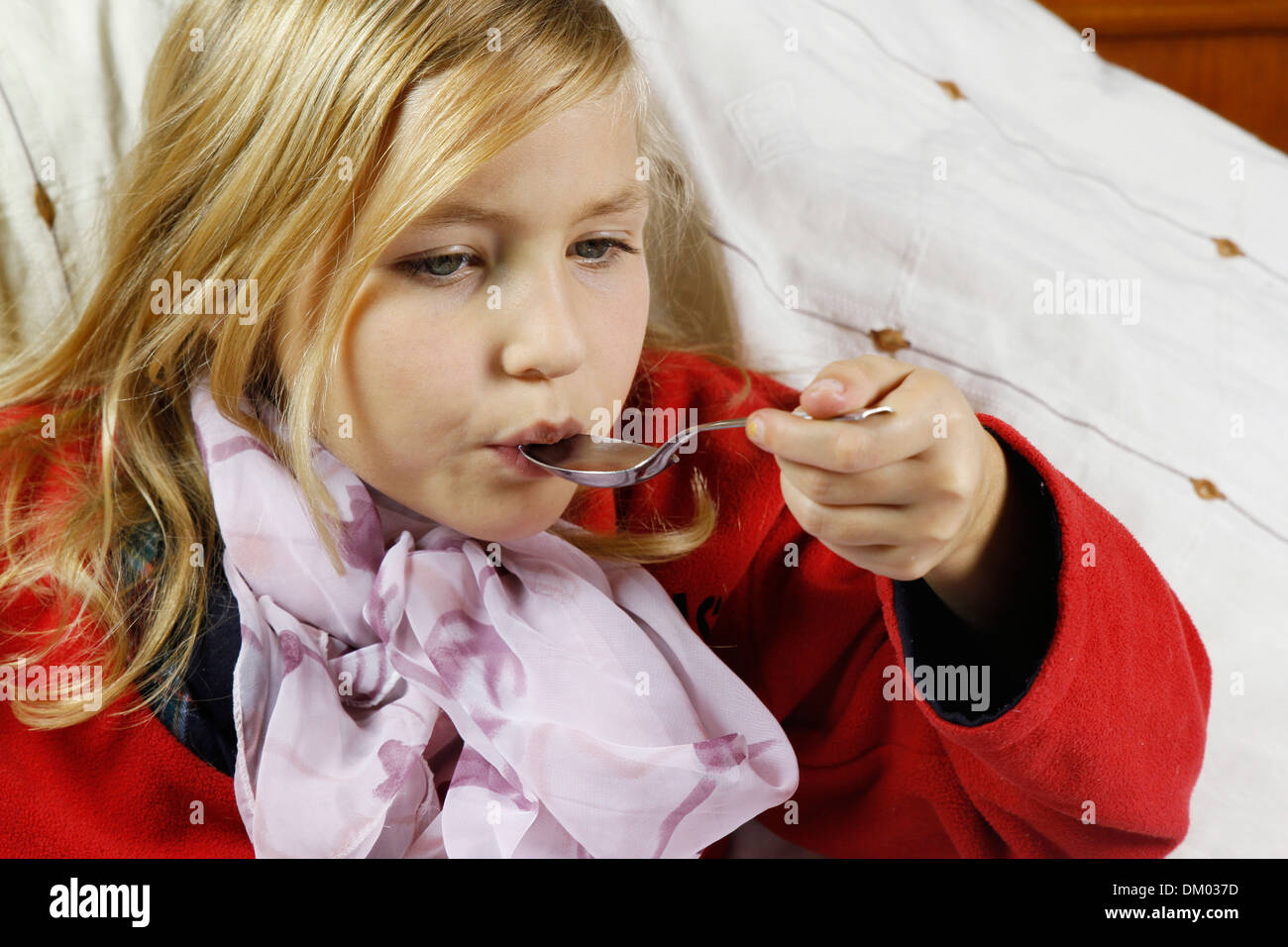 COUGHING TREATMENT CHILD Stock Photo