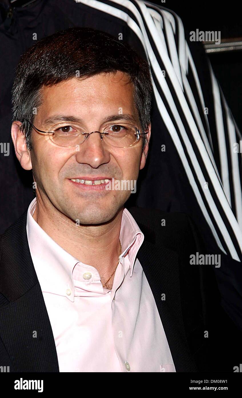 Sept. 26, 2001 - K43078AR.GRAND OPENING OF LARGEST ADIDAS SPORT PERFORMANCE STORE IN THE WORLD IN SOHO , NEW YORK CITY  05-07-2005. ANDREA RENAULT-   HERBERT HAINER CEO OF ADIDAS(Credit Image: © Globe Photos/ZUMAPRESS.com) Stock Photo