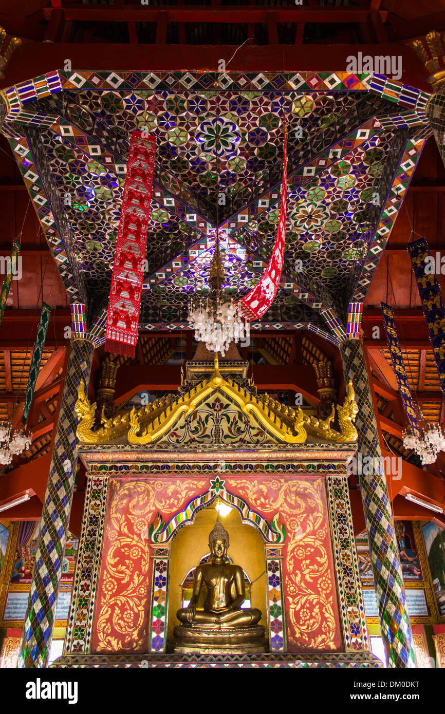 Golden Buddha in the Mirror Chapel Stock Photo Alamy