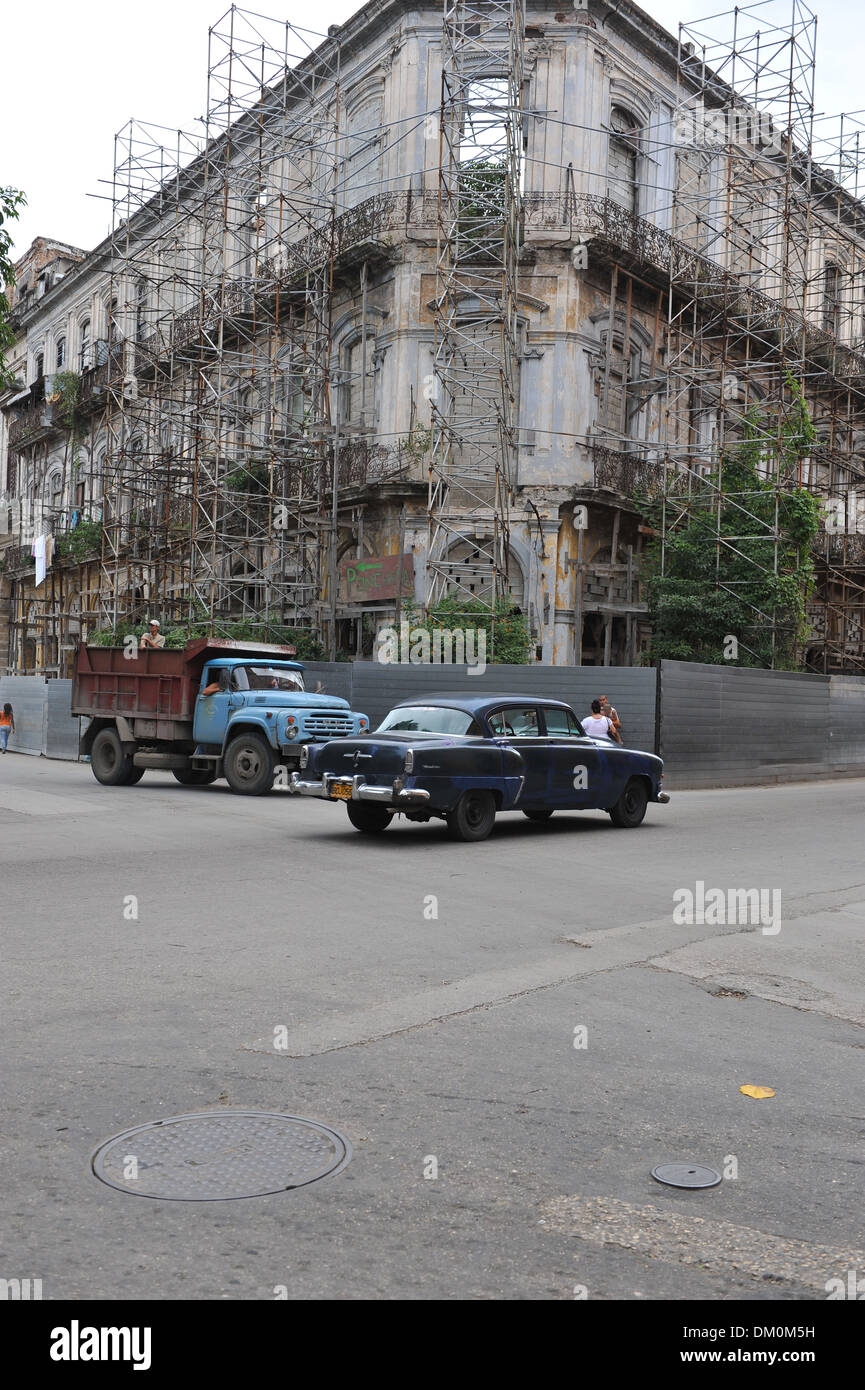 Run down buildings in Havana, Cuba Stock Photo