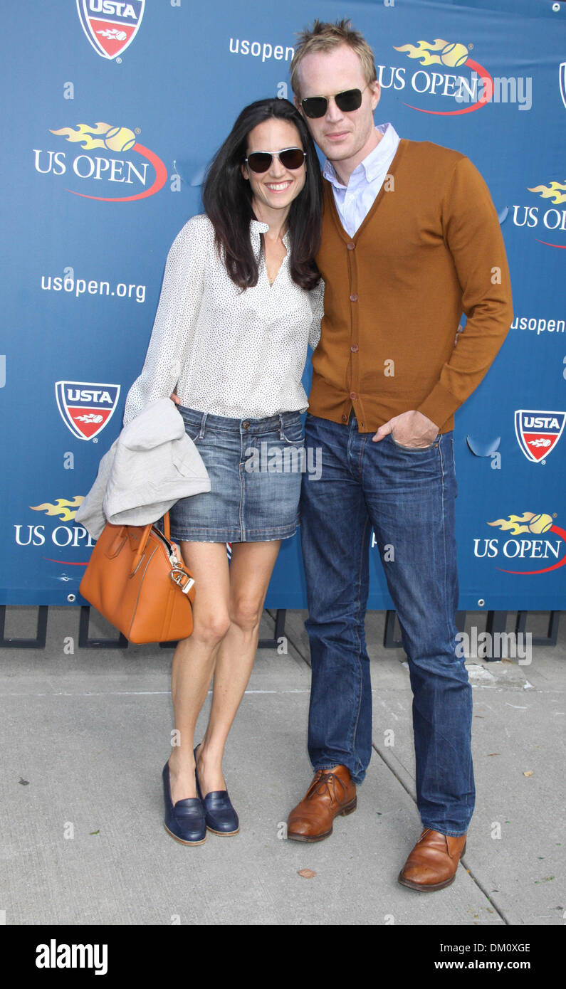 Jennifer Connelly and Paul Bettany Celebrities at 2012 U.S Open to watch  Women's Final New York City USA - 09.09.12 Stock Photo - Alamy