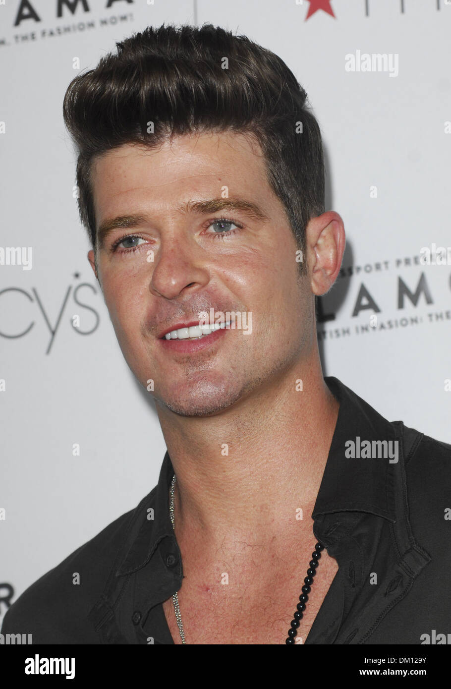Robin Thicke Macy S Passport Presents Glamorama 30th