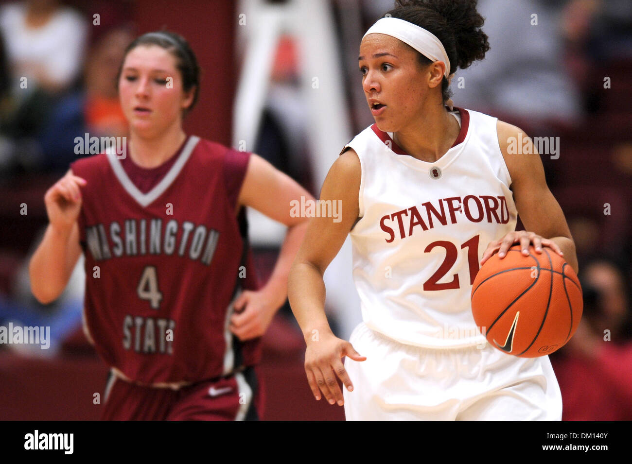 Jan. 14, 2010 - Stanford, California, U.S - 14 January 2010: Stanford SR Guard Rosalyn Gold-Onwude (21) leads a fast break during the Pac-10 game between Stanford University and Washington State University at Maples Pavilion in Stanford, California.  The #2 ranked Cardinal routed WSU 80-43 in league play. (Credit Image: © Matt Cohen/Southcreek Global/ZUMApress.com) Stock Photo