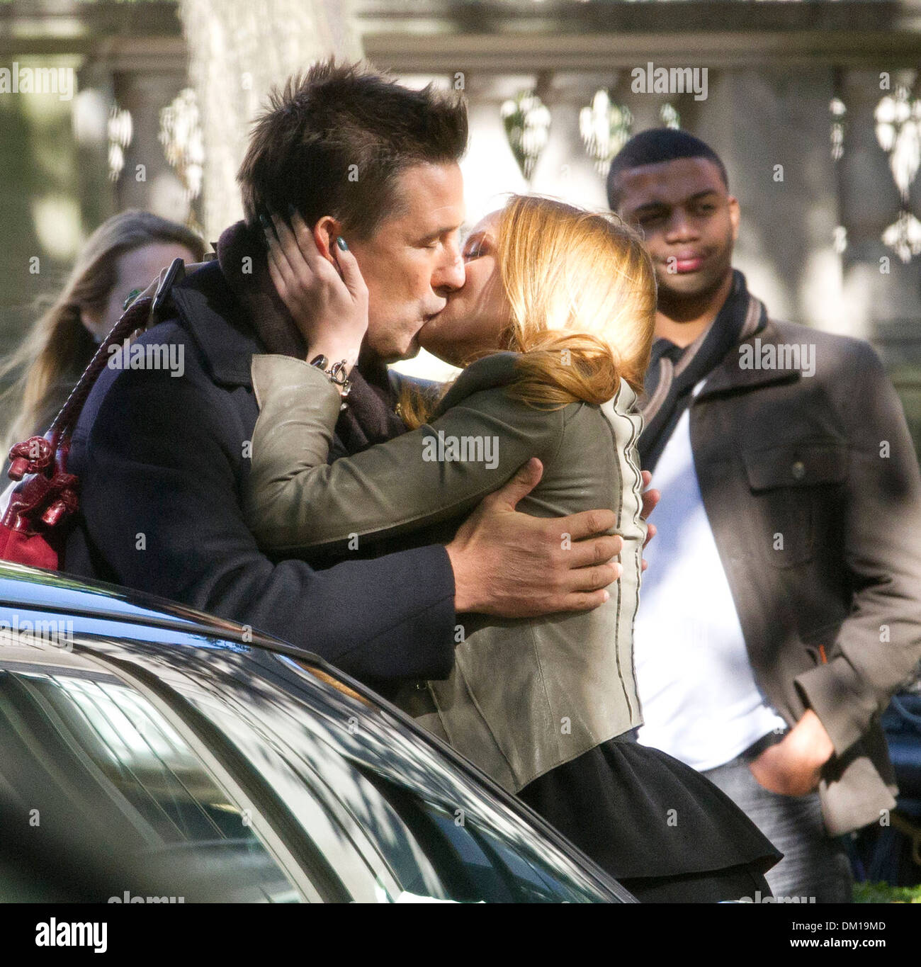 Billy Baldwin And Kaylee Defer Kiss On Film Set Of Gossip Girl On Upper billy-baldwin-and-kaylee-defer-kiss-on-film-set-of-gossip-girl-on-upper