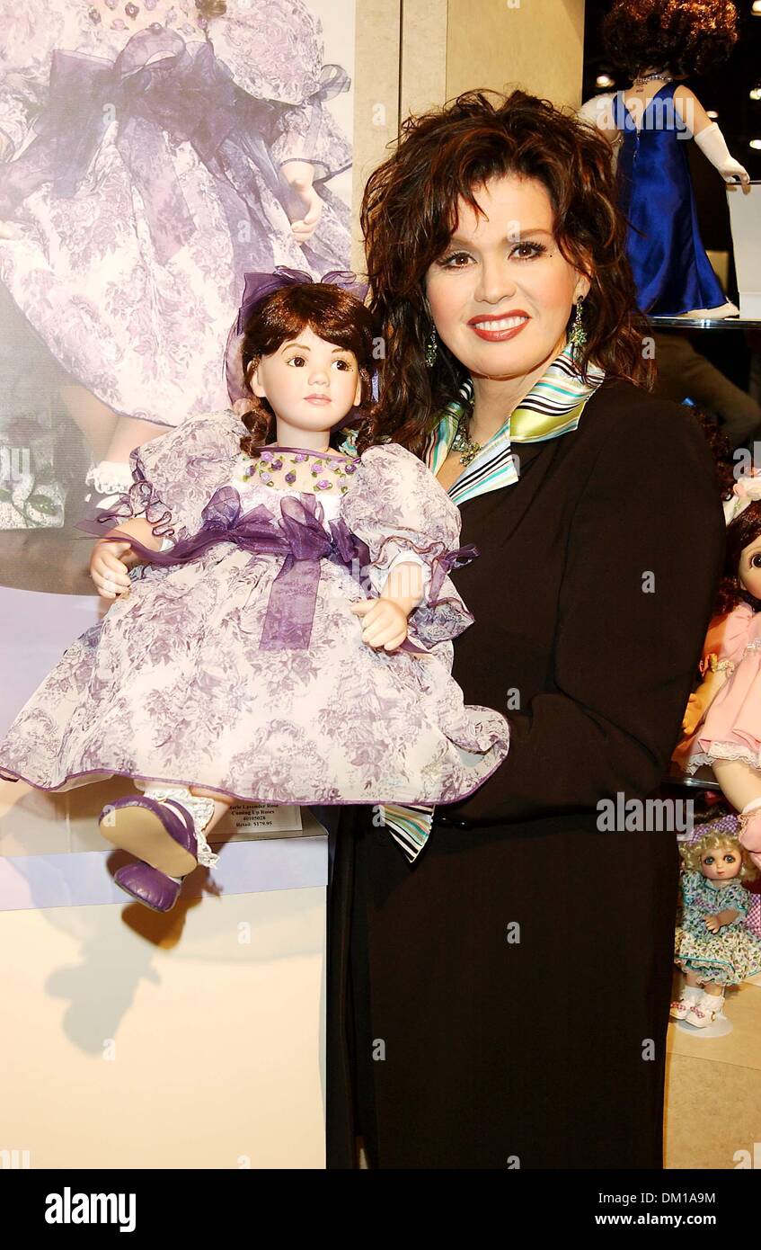 July 14, 2001 - K41847AR.MARIE OSMOND AT THE '' TOY FAIR '' PROMOTING GAMES AND DOLLS AT THE JACOB JAVITZ CENTER IN NEW YORK CITY .02-21-2005 . ANDREA RENAULT-   2005.(Credit Image: © Globe Photos/ZUMAPRESS.com) Stock Photo