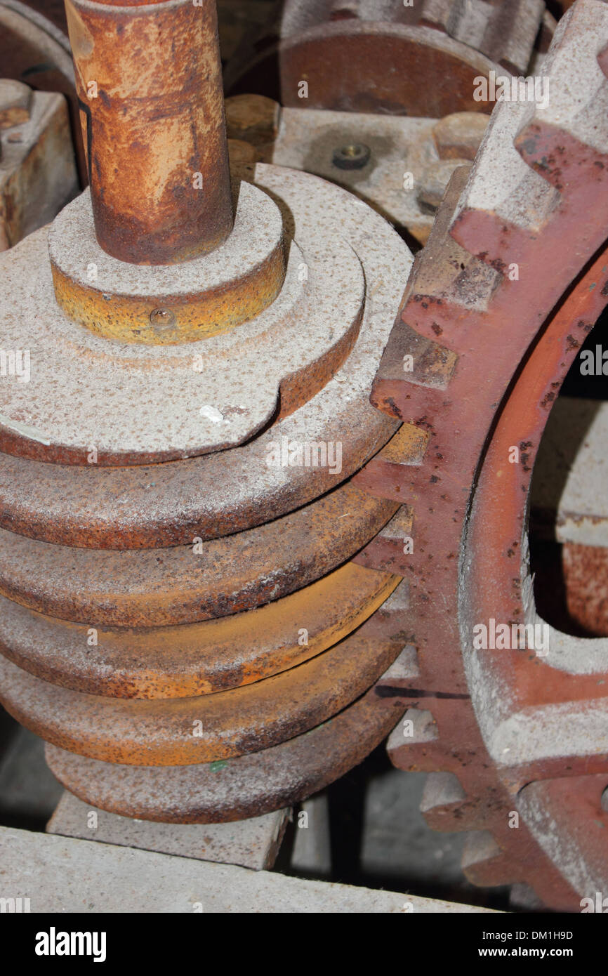 Mechanical worm gearing Stock Photo Alamy