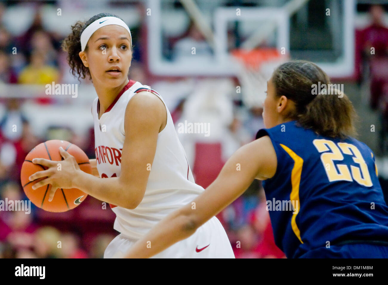 Stanford guard Rosalyn Gold-Onwude (21) of Queens, N.Y.  during game action at the Maples Pavilion,  in Stanford, Calif. on Saturday, January 2, 2010. The California Golden Bears lost against the Stanford Cardinals 79 to 58. (Credit Image: © Konsta Goumenidis/Southcreek Global/ZUMApress.com) Stock Photo